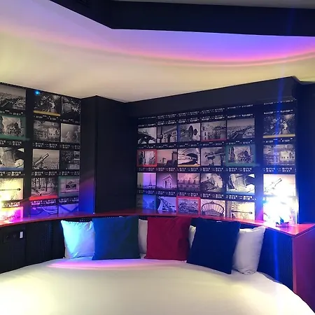 Declic 4* Parigi