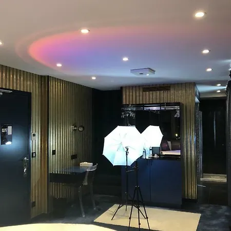 Declic 4* Parigi